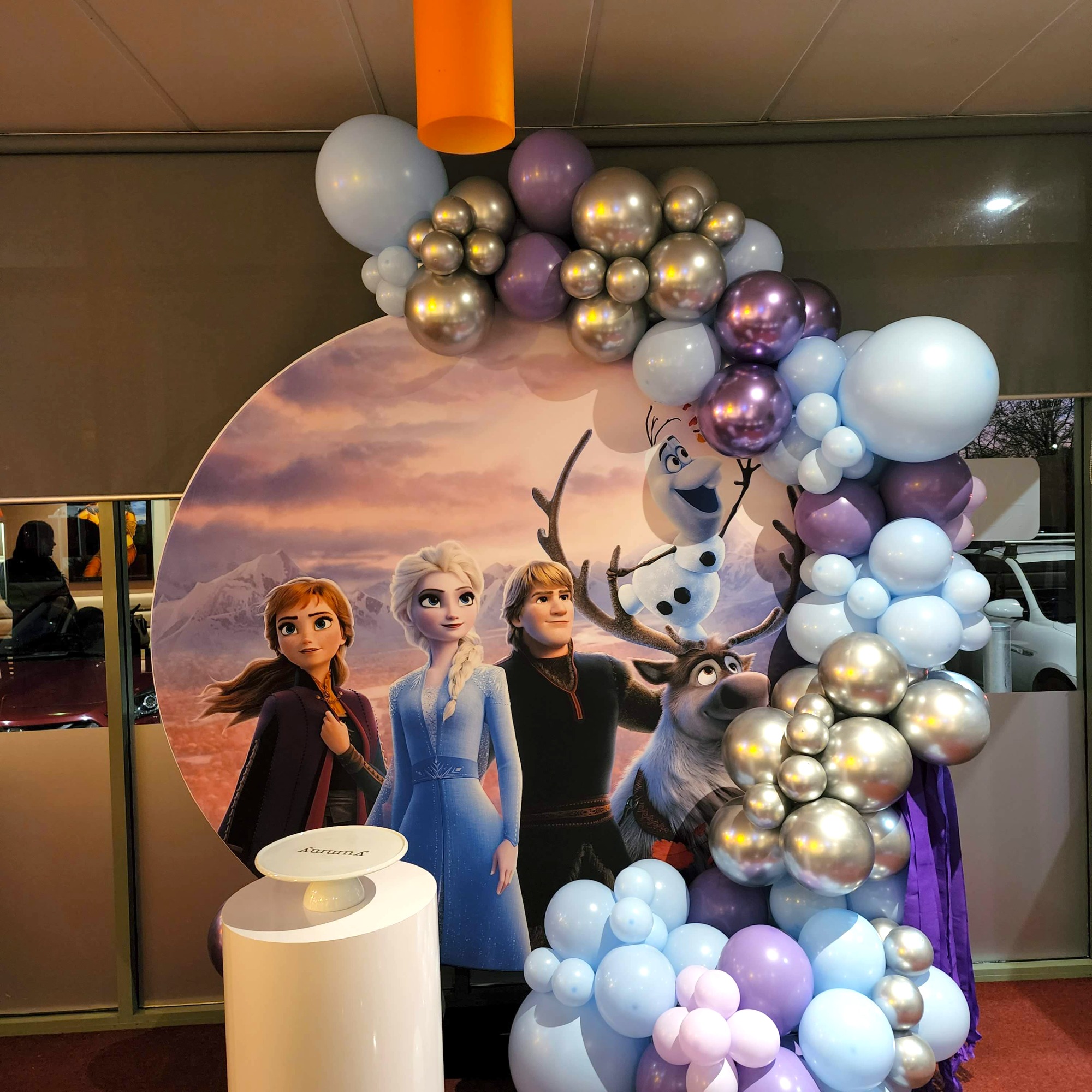 Custom balloons co Canberra