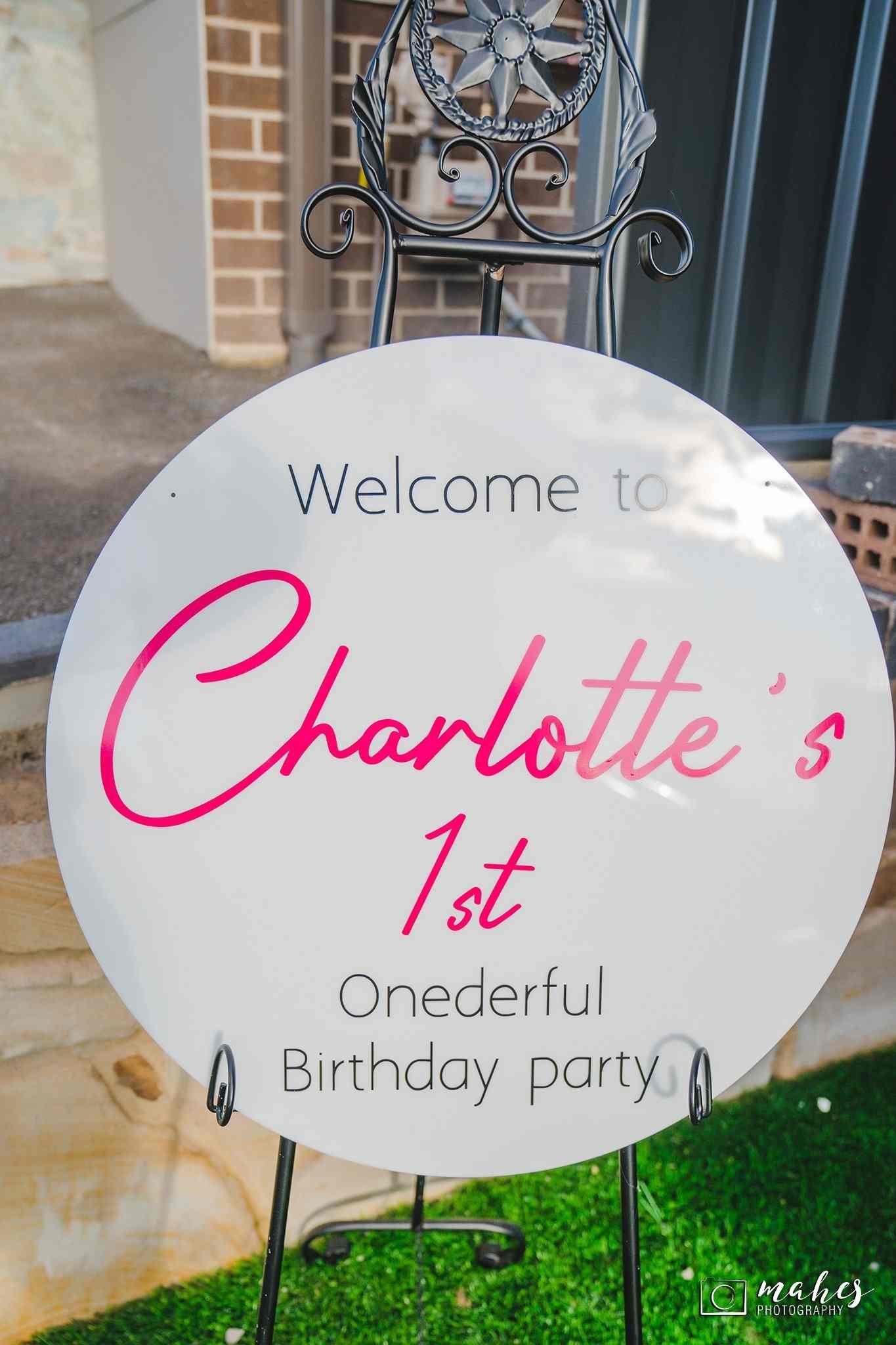 Personalised welcome sign - Custom Balloons Co Canberra