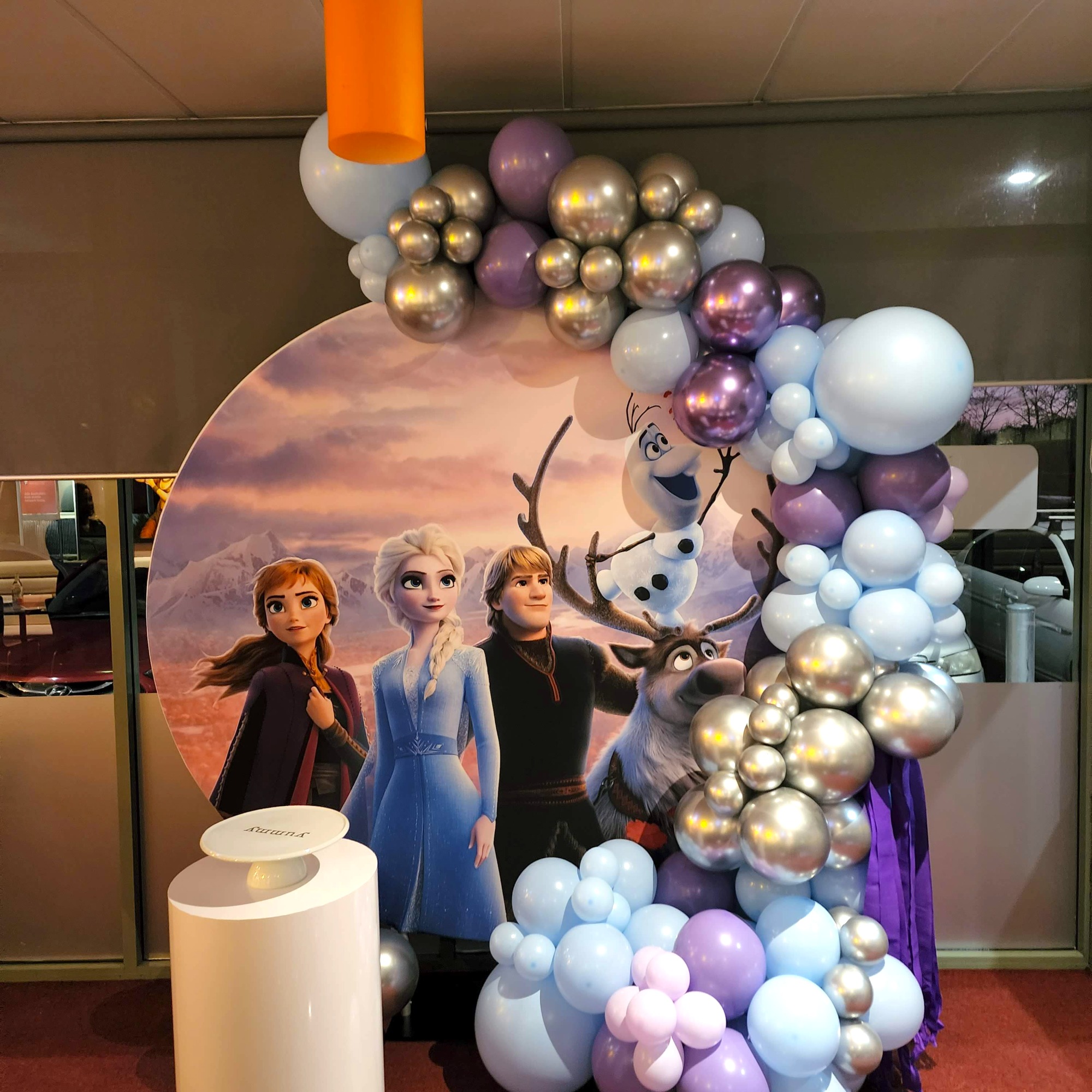 Custom balloons co Canberra