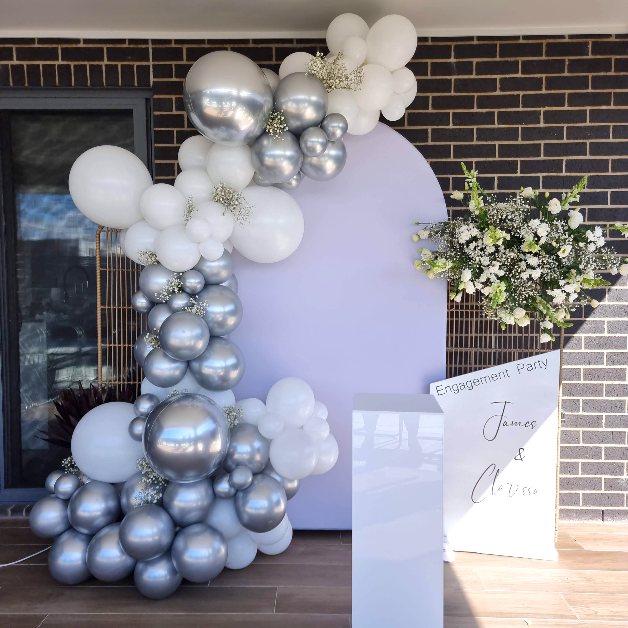 Custom balloons co Canberra