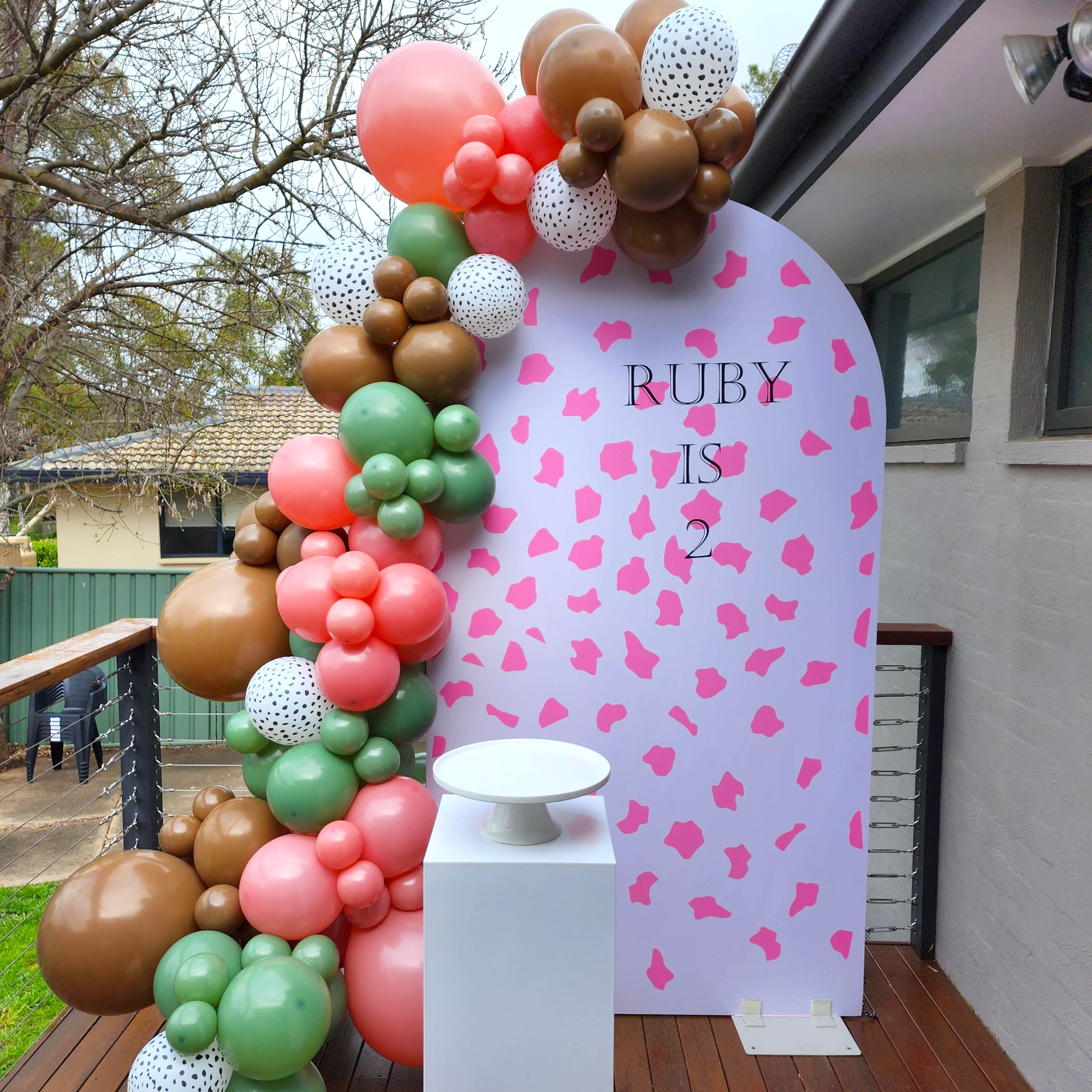 Custom balloons co Canberra