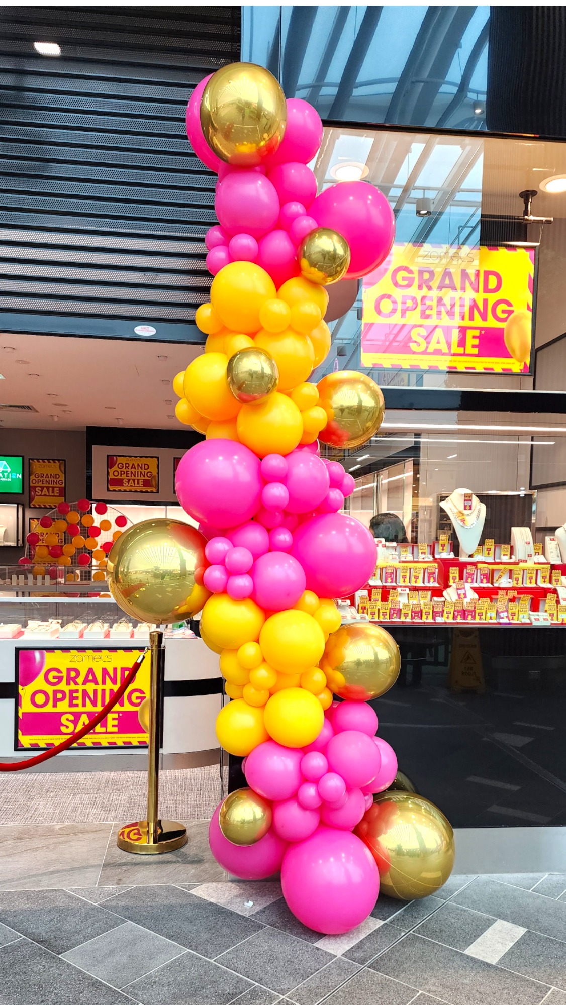 Custom balloons co Canberra